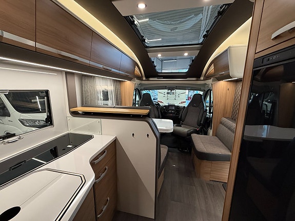 Adria Coral 670 SL Nordkapp *ALDE*Långbäddar*3500kg* 7 of 18