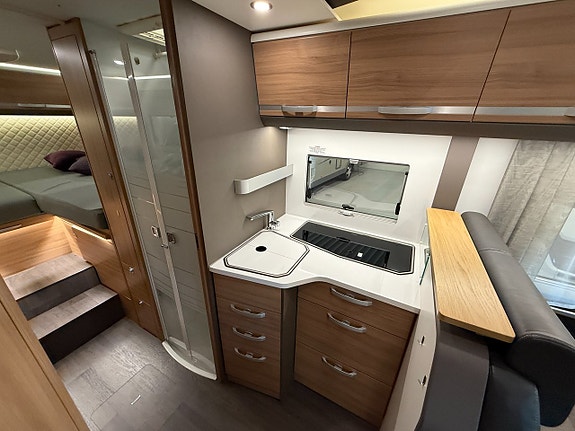 Adria Coral 670 SL Nordkapp *ALDE*Långbäddar*3500kg* 12 of 18
