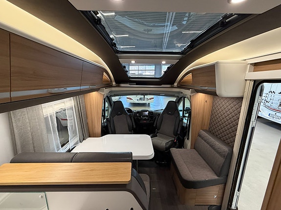 Adria Coral 670 SL Nordkapp *ALDE*Långbäddar*3500kg* 10 of 18