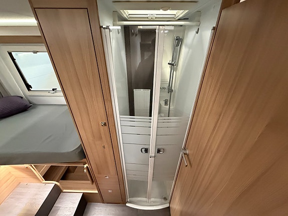 Adria Coral 670 SL Nordkapp *ALDE*Långbäddar*3500kg* 6 of 18