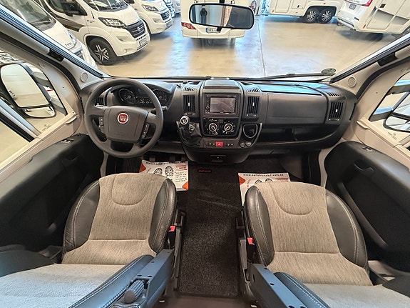 Adria Coral 670 SL Nordkapp *ALDE*Långbäddar*3500kg* 17 of 18