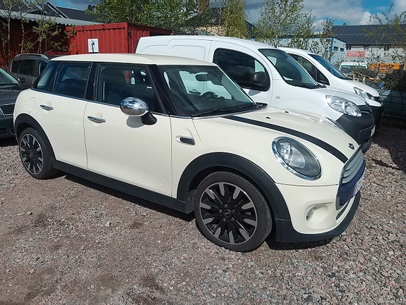 MINI Cooper 6 of 18