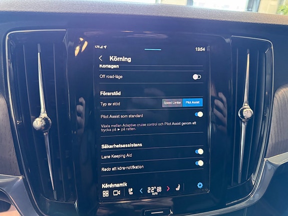 Volvo V90 Cross Country 22 of 24
