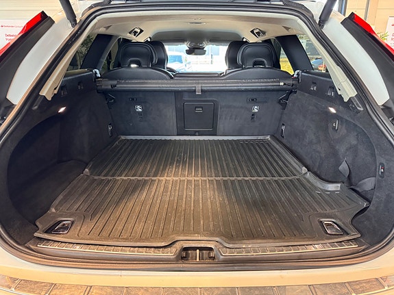 Volvo V90 Cross Country 5 of 5