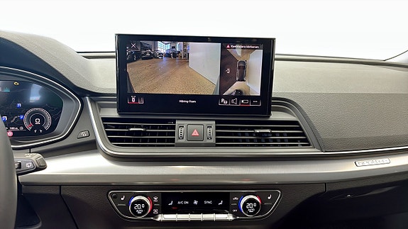 Audi Q5 9 of 13