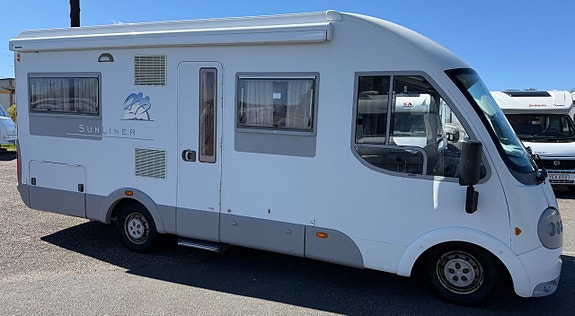 Knaus Sunliner 650MF Solcell/Takfläkt/Stödben(manuella)