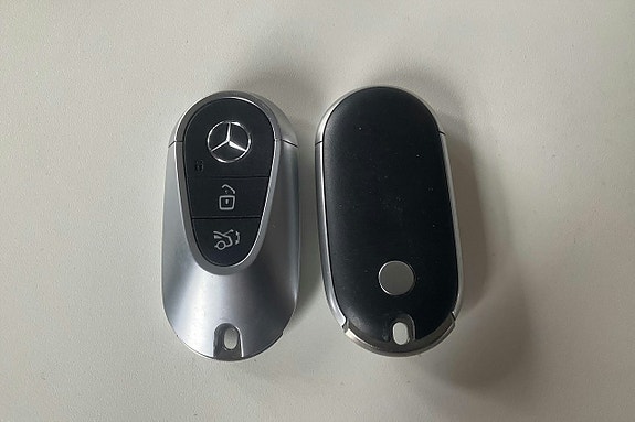 Mercedes-Benz EQE300 6 of 17