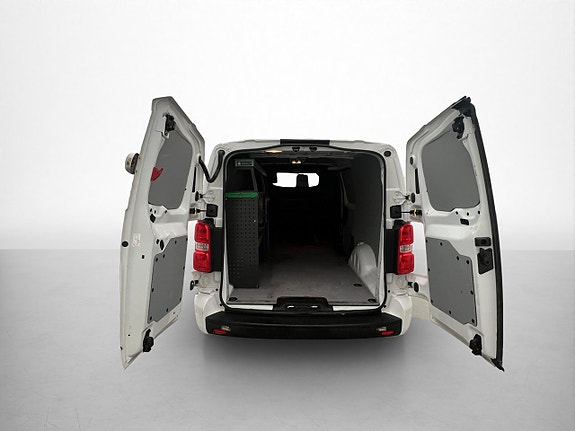 Peugeot e-Expert 12 of 29
