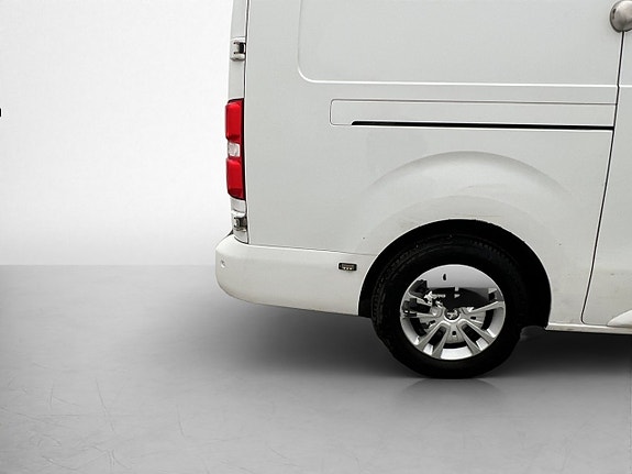 Peugeot e-Expert 29 of 29