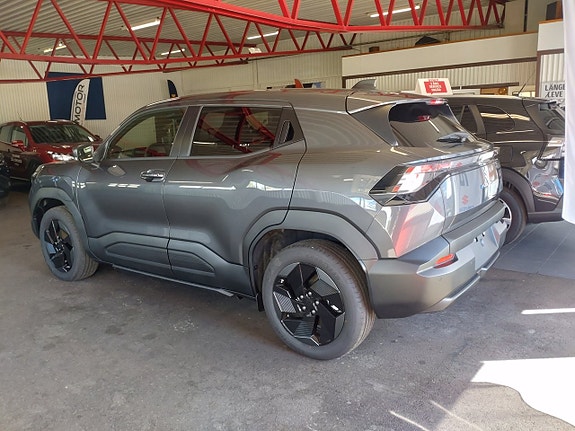 Suzuki eVitara 2 of 4