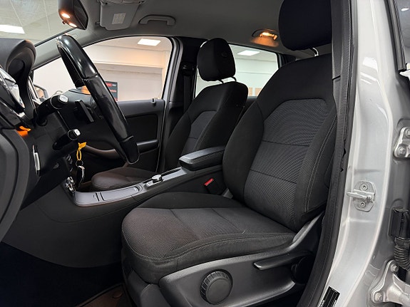 Mercedes-Benz B180 13 of 21