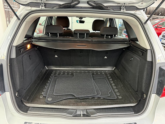 Mercedes-Benz B180 18 of 21