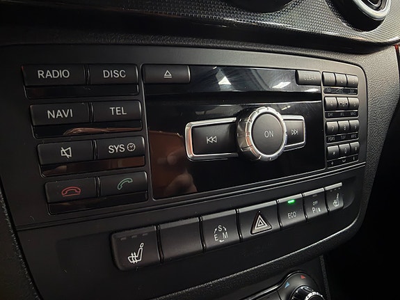 Mercedes-Benz B180 12 of 21