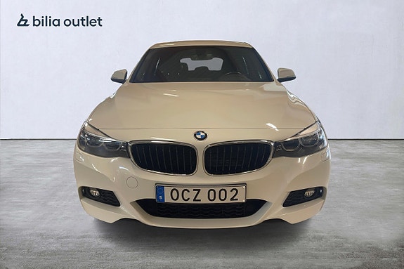 BMW 320d 4 of 23
