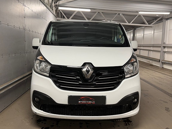 Renault Trafic 2 of 5