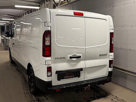 Renault Trafic 6 of 9