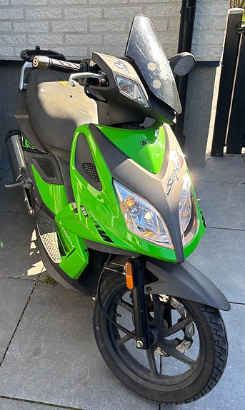 Kymco Super 8 2 of 6