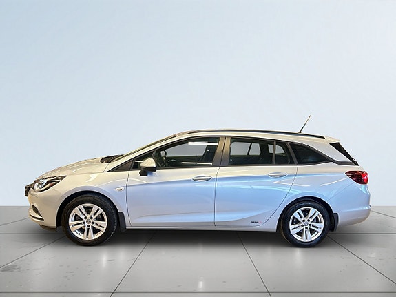Opel Astra 4 of 5
