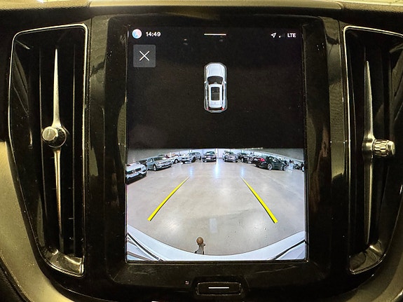 Volvo XC60 15 of 25