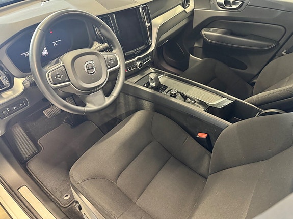 Volvo XC60 7 of 25