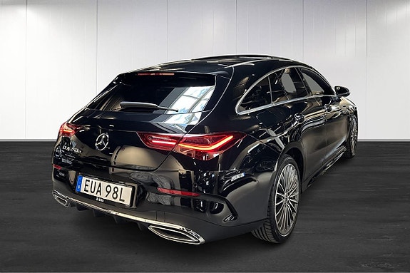 Mercedes-Benz CLA250 e 4 of 5