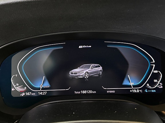 BMW 530e 13 of 17