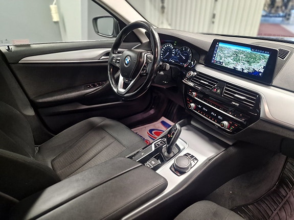 BMW 520d 8 of 16