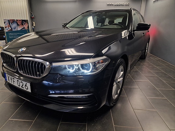 BMW 520d 3 of 5