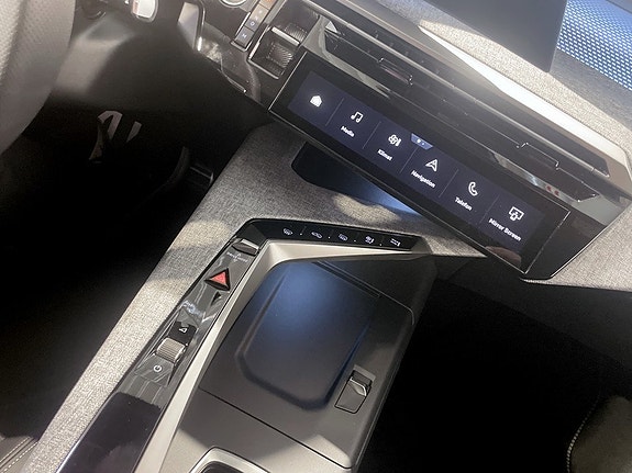 Peugeot 3008 10 of 15
