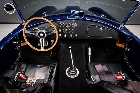AC Cobra 3 of 5