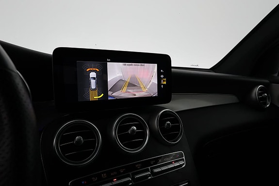 Mercedes-Benz GLC300 de 14 of 18