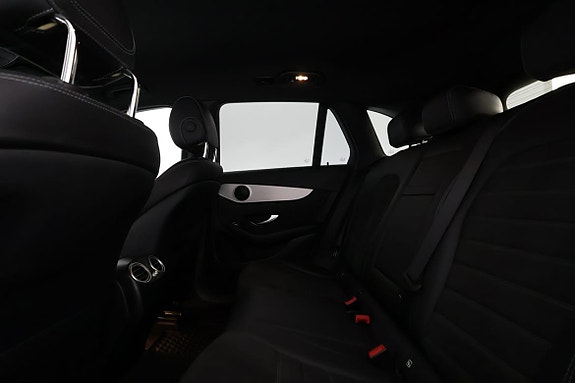 Mercedes-Benz GLC300 de 10 of 18