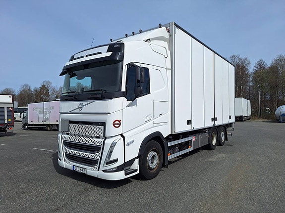 Volvo FH 6x2 Skåp