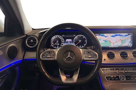 Mercedes-Benz E200 13 of 26