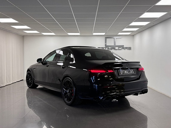 Mercedes-Benz E63 15 of 17