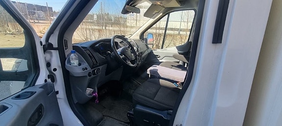 Ford Transit 4 of 4