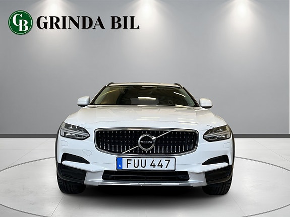 Volvo V90 Cross Country 5 of 5