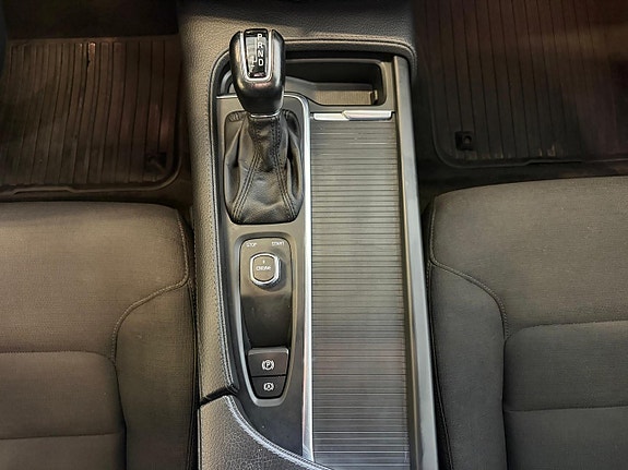 Volvo V90 Cross Country 15 of 25