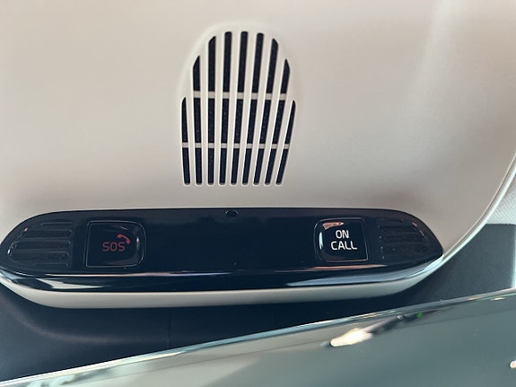 Volvo V90 Cross Country 21 of 25