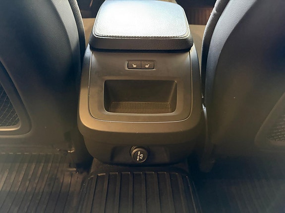 Volvo V90 Cross Country 23 of 25