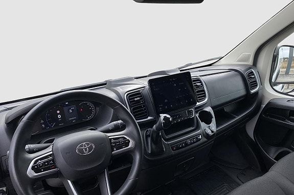 Toyota ProAce Max 9 of 11