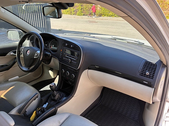 Saab 9-3 20 of 26