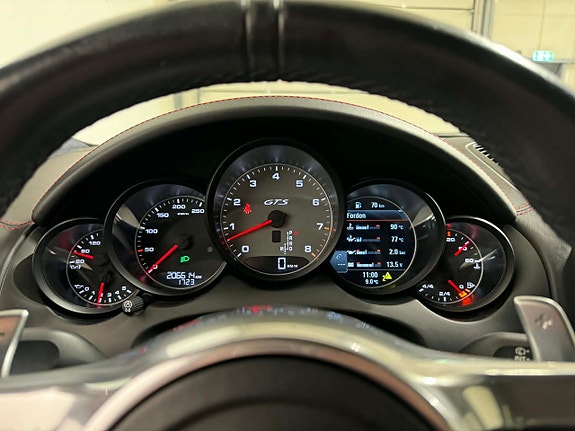 Porsche Cayenne GTS 14 of 19