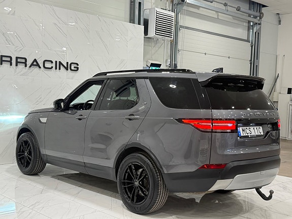 Land Rover Discovery 21 of 24