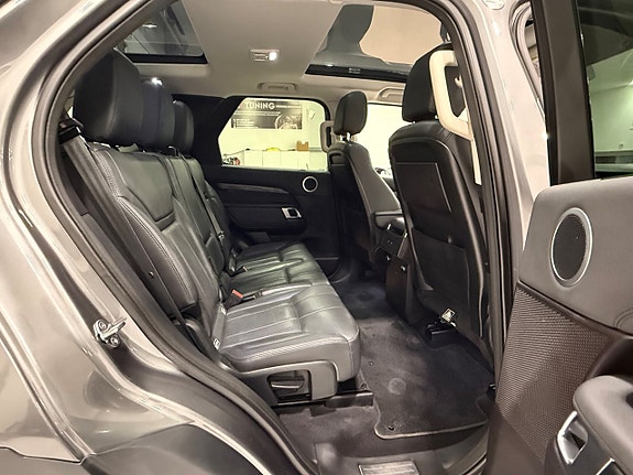 Land Rover Discovery 18 of 24