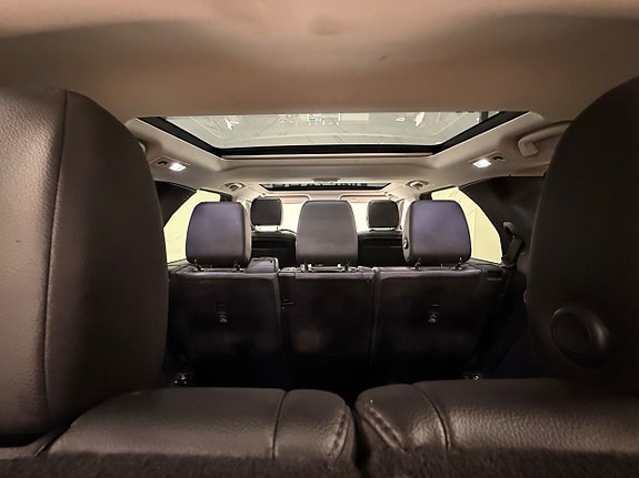 Land Rover Discovery 24 of 24