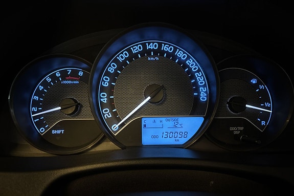 Toyota Auris 16 of 20