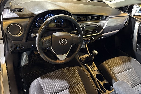 Toyota Auris 15 of 20