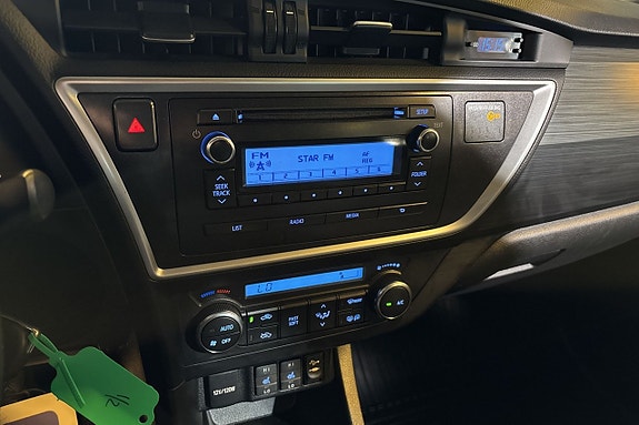Toyota Auris 17 of 20