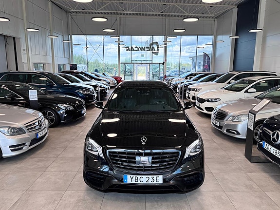 Mercedes-Benz S350 2 of 30
